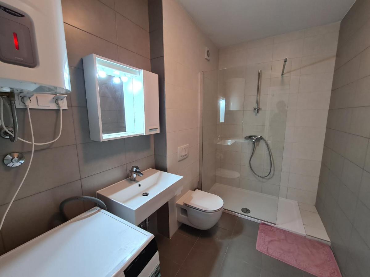 Helena Apartment Premantura Bagian luar foto