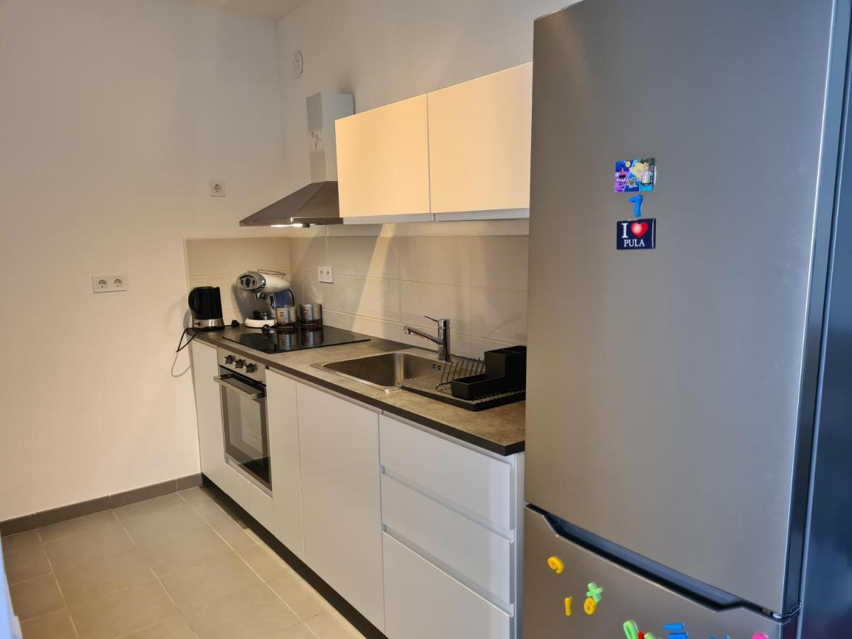 Helena Apartment Premantura Bagian luar foto