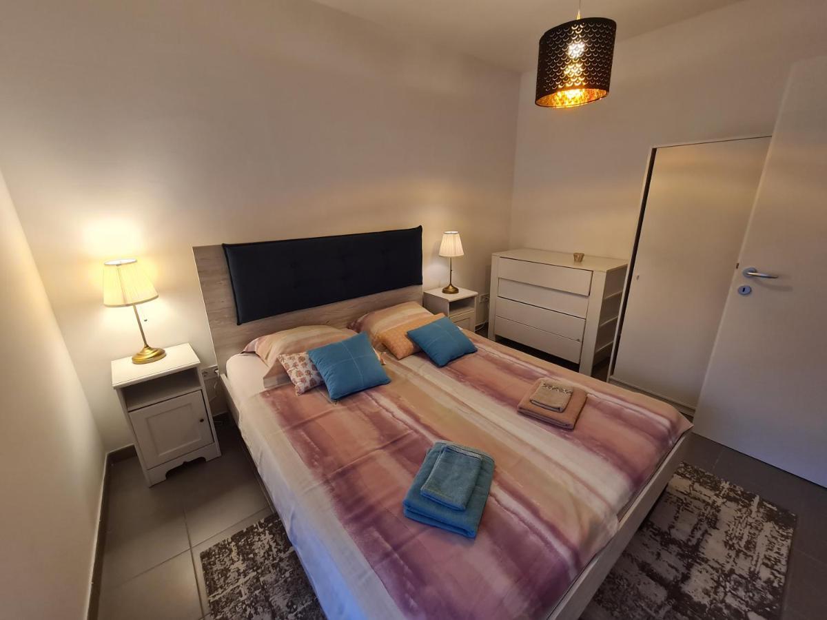 Helena Apartment Premantura Bagian luar foto